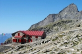 Il Rifugio Ponti (foto R. Ganassa)